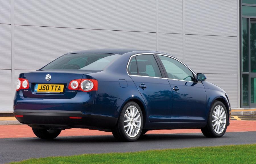  Volkswagen Jetta 2005 года  (фото 19 из 131)